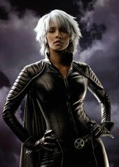 X-Men Movie Storm and Jean Grey